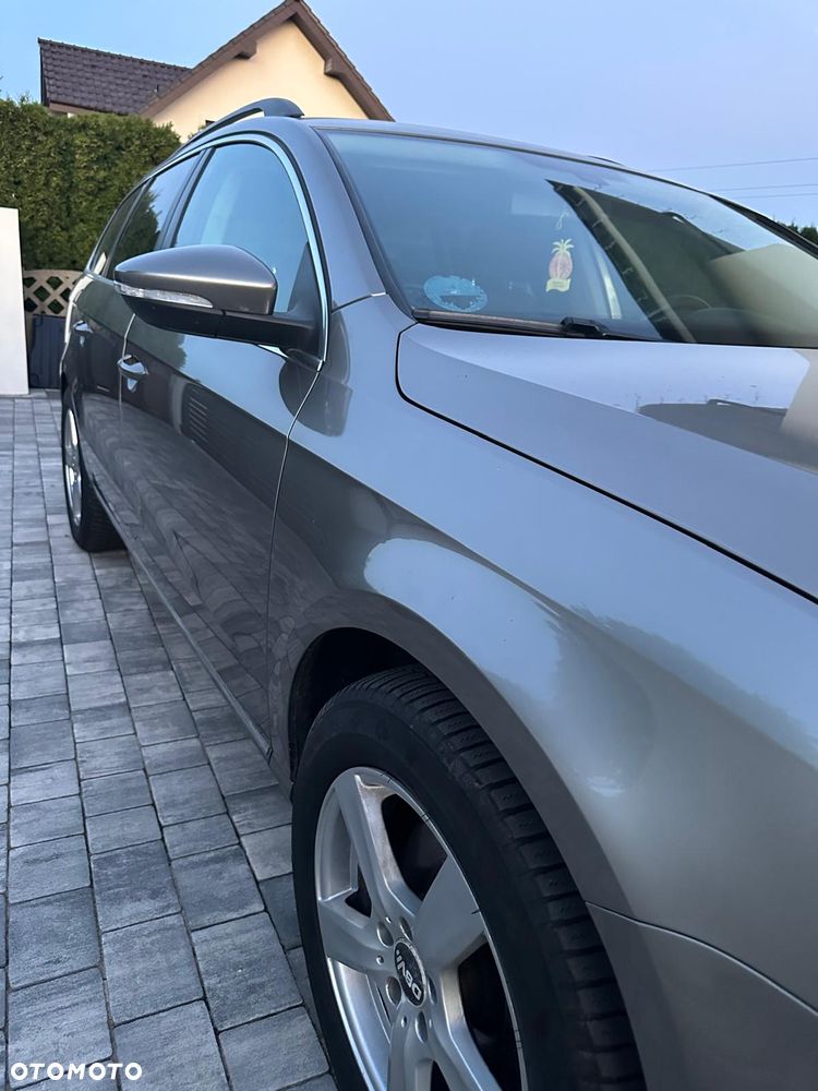 Volkswagen Passat 1.6 TDI BlueMotion Technology Comfortline - 5