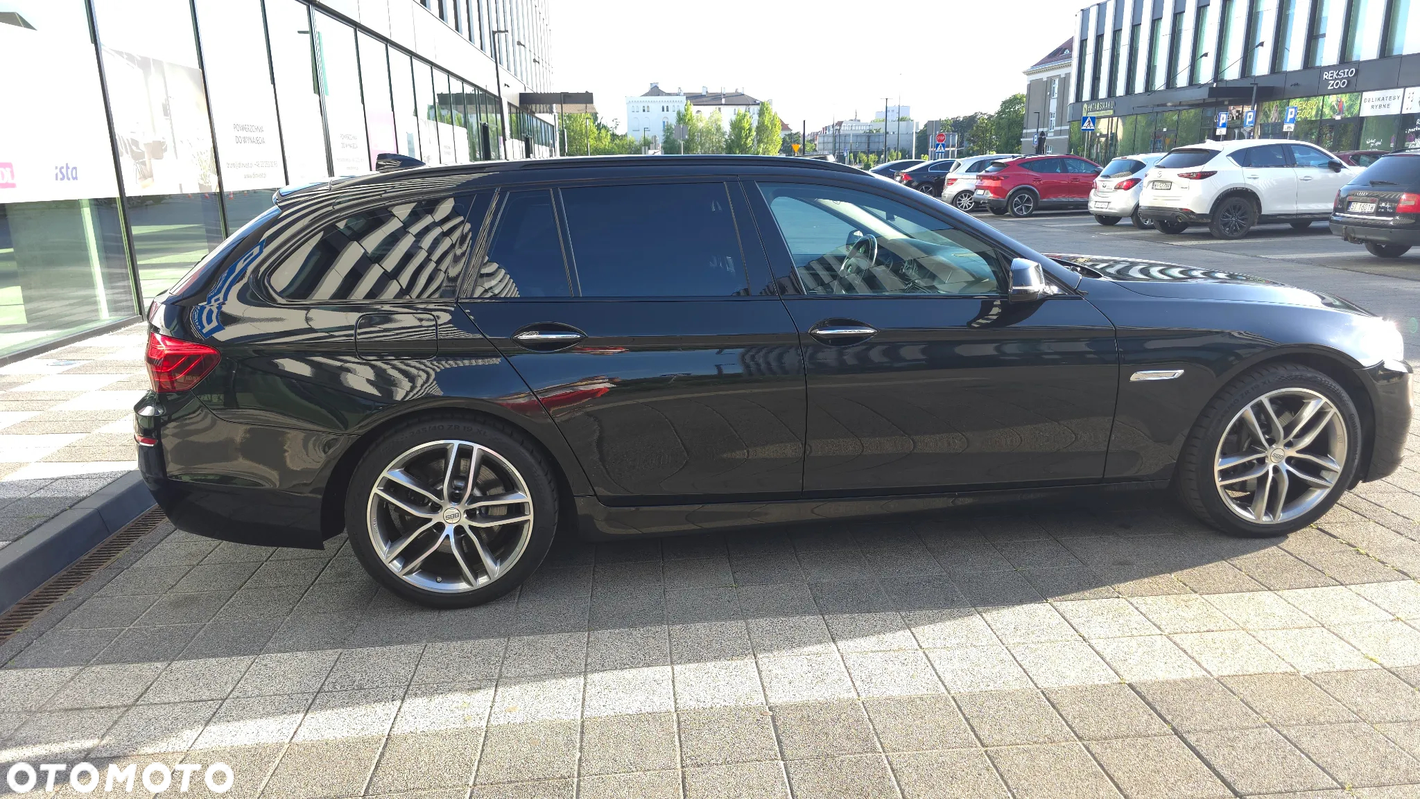 BMW Seria 5 530d Touring Luxury Line - 4