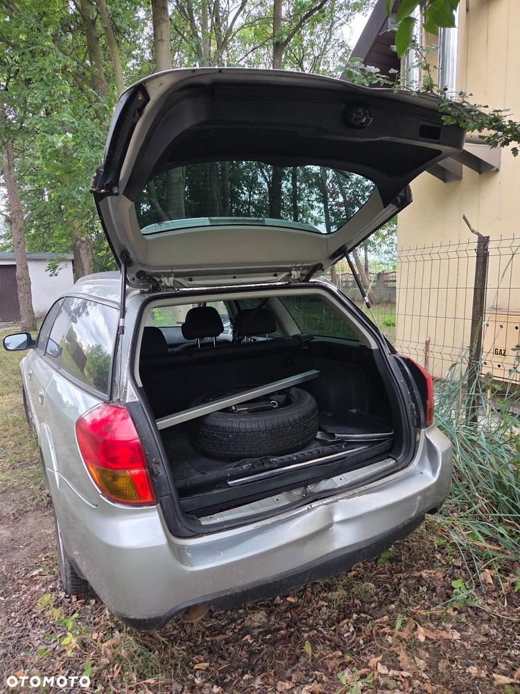 Subaru Outback 2.5i AT - 5