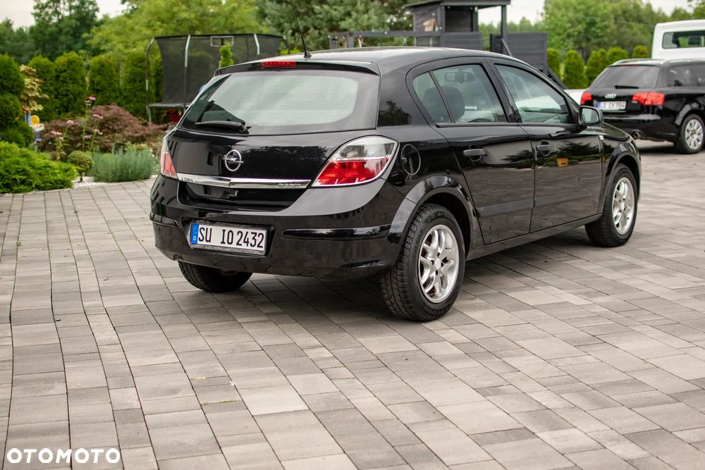 Opel Astra - 16