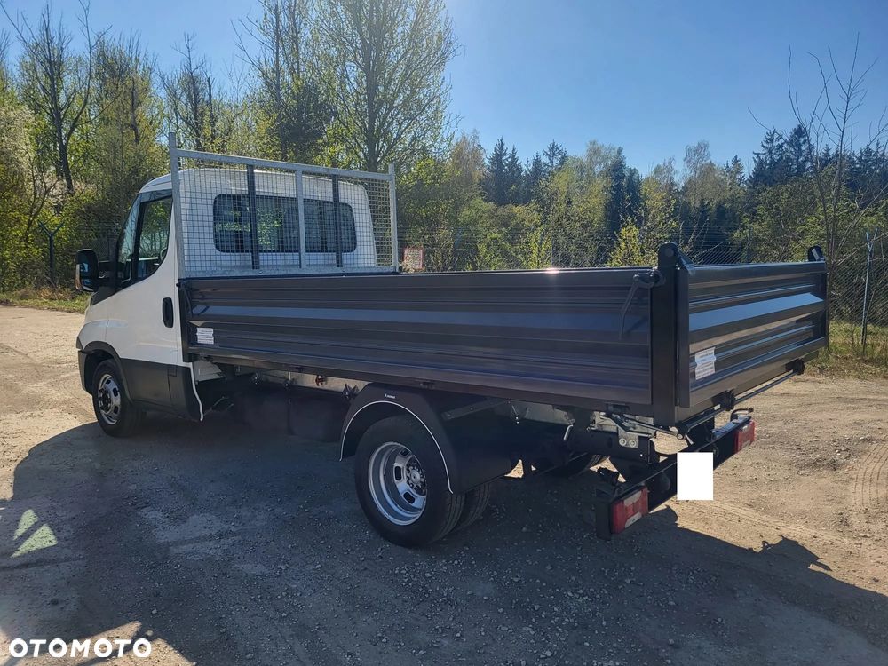 Iveco Daily 35C13 2.3 130 KM 2015r Wywrotka Kiper Wywrot NOWY Nowa zabudowa - 13