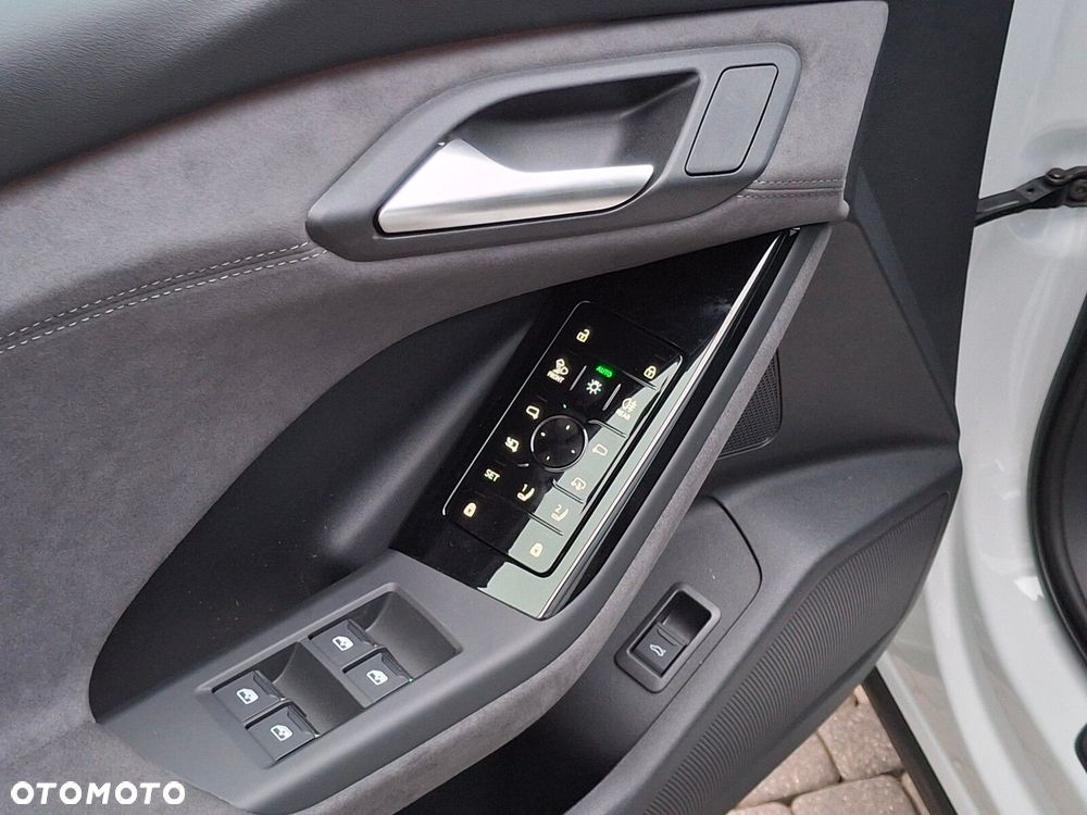 Audi SQ6 e-tron - 28