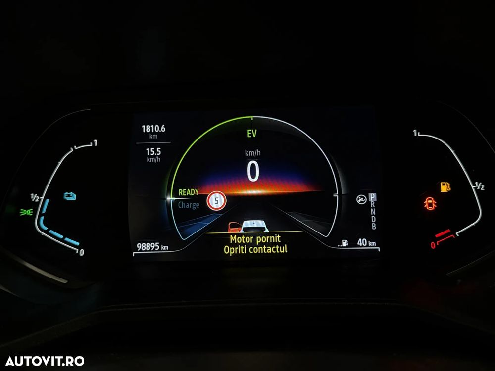 Renault Clio - 11