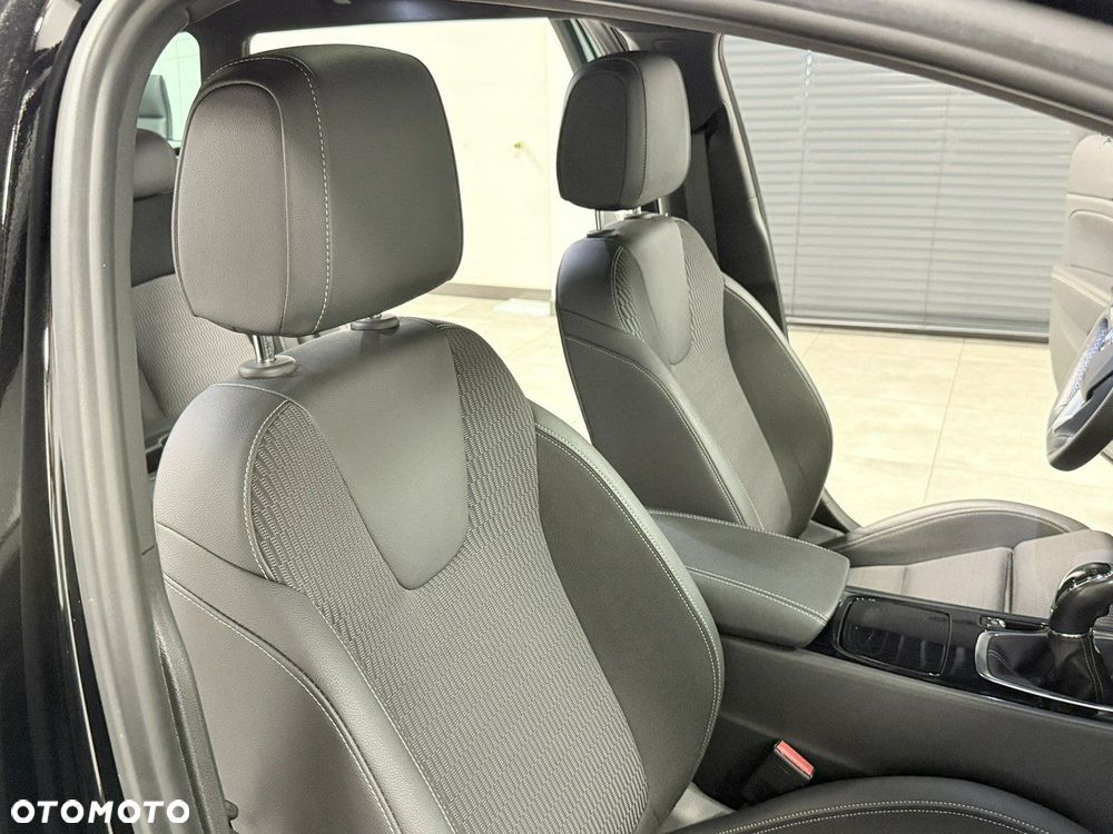 Opel Insignia - 19