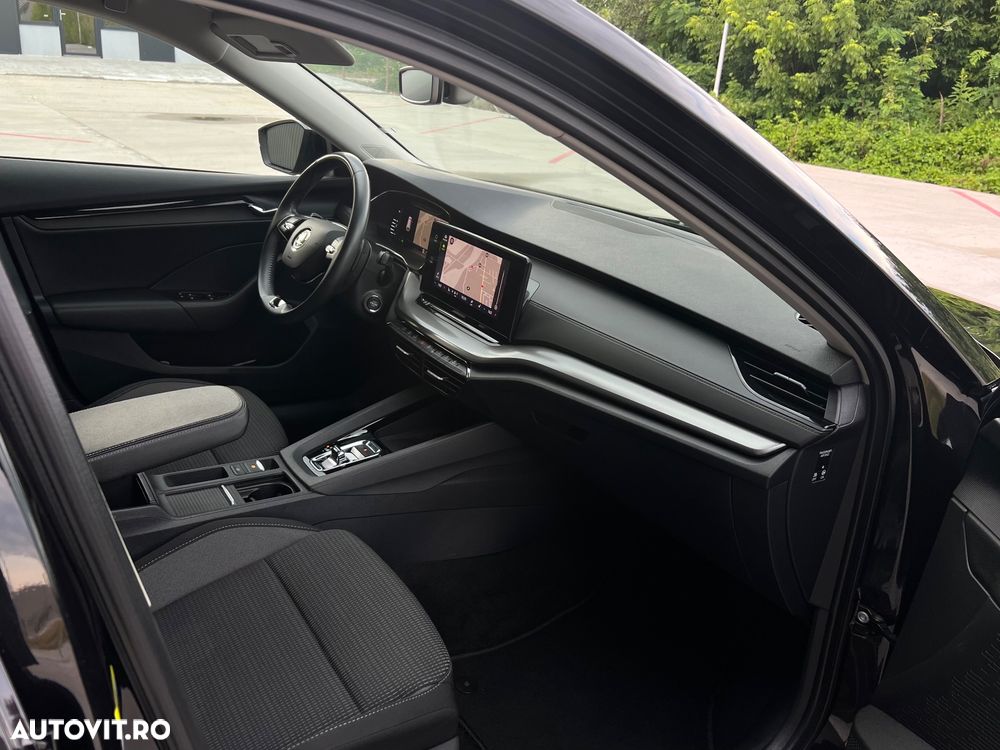 Skoda Octavia 2.0 TDI DSG First Edition - 6