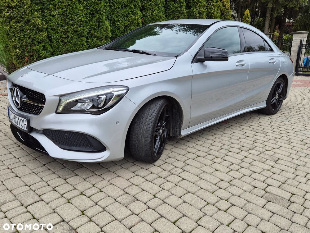 Mercedes-Benz CLA 180 7G-DCT AMG Line - 4