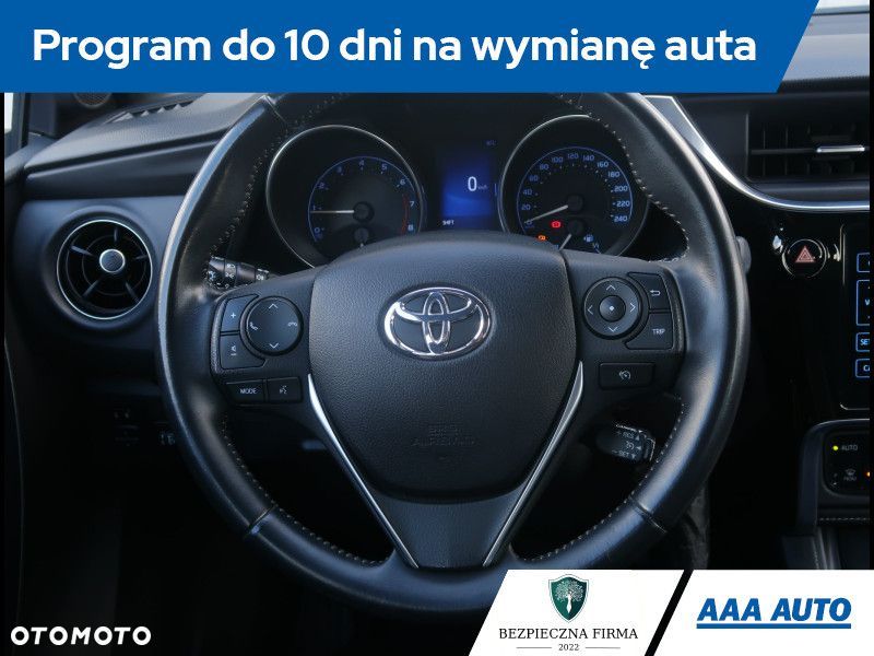 Toyota Auris - 19