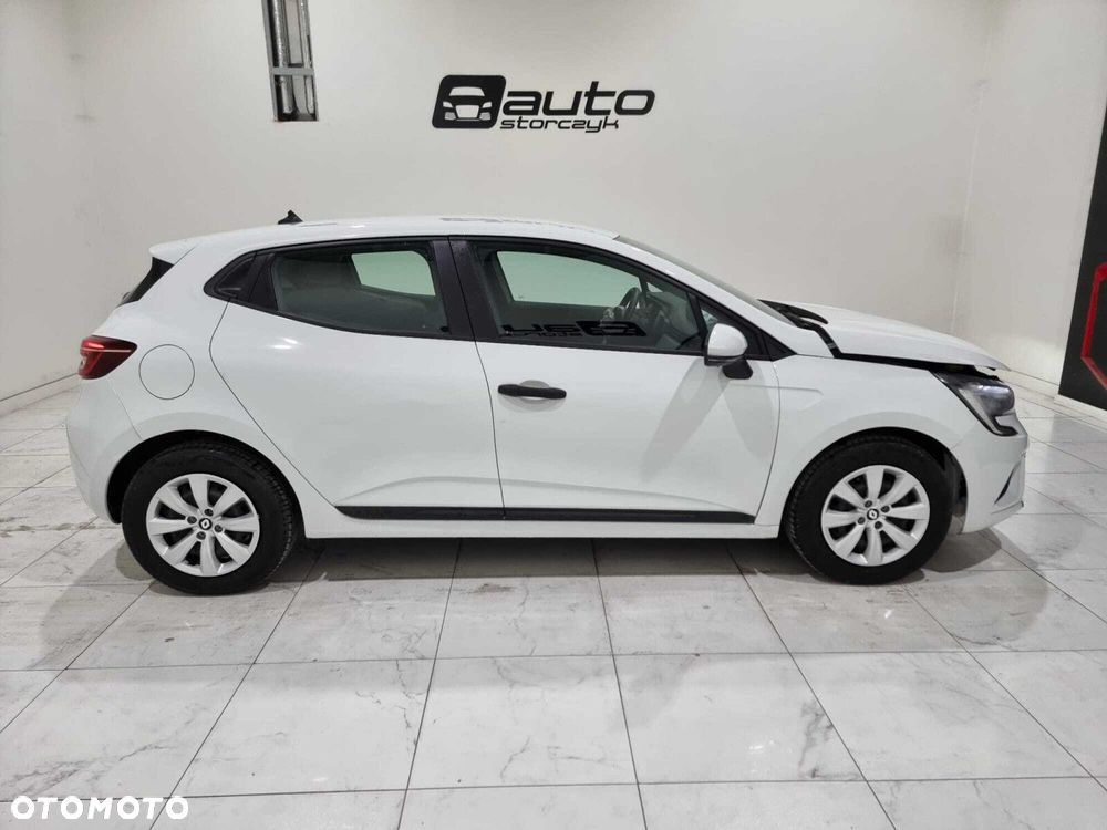 Renault Clio - 12