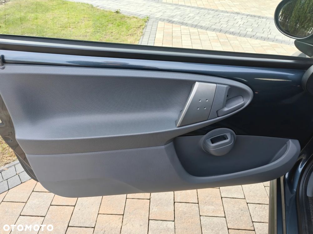 Peugeot 107 1.0 Trendy - 14