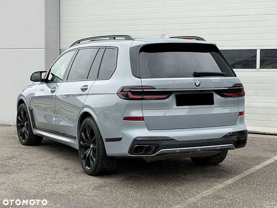 BMW X7 M60i xDrive mHEV sport - 3