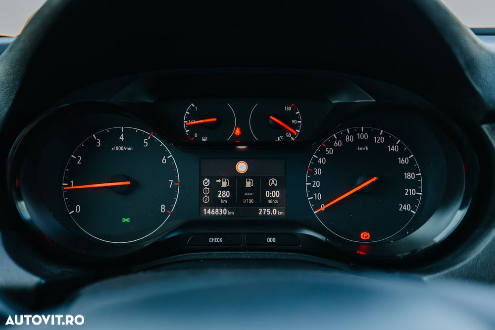 Opel Grandland X 1.2 Start/Stop Business INNOVATION - 16