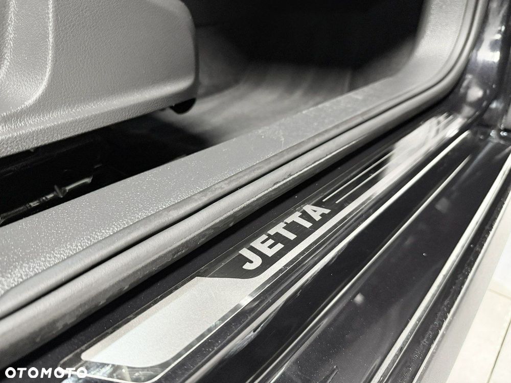 Volkswagen Jetta - 21