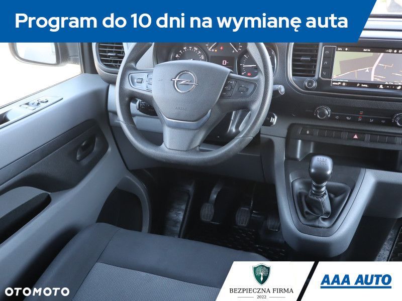 Opel Vivaro - 8