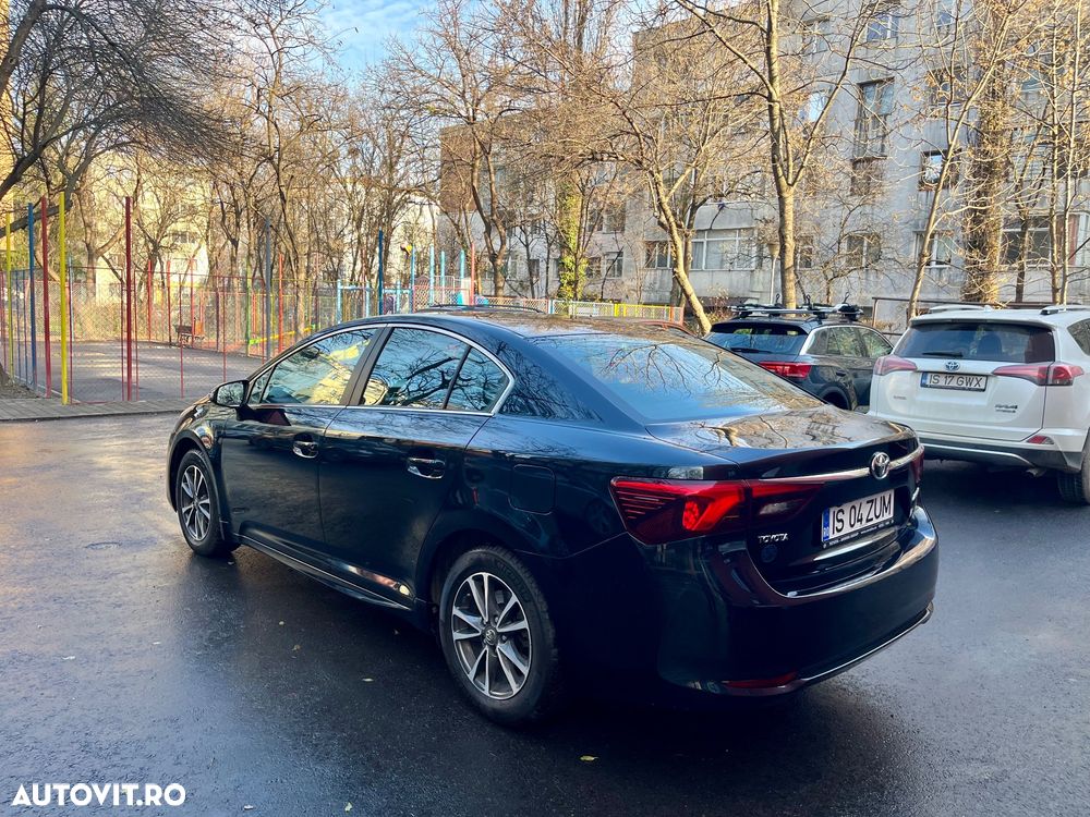 Toyota Avensis 1.8 Executive - 4