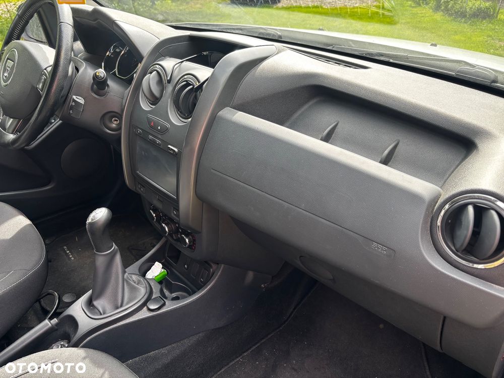 Dacia Duster 1.6 SCe Laureate S&S - 12