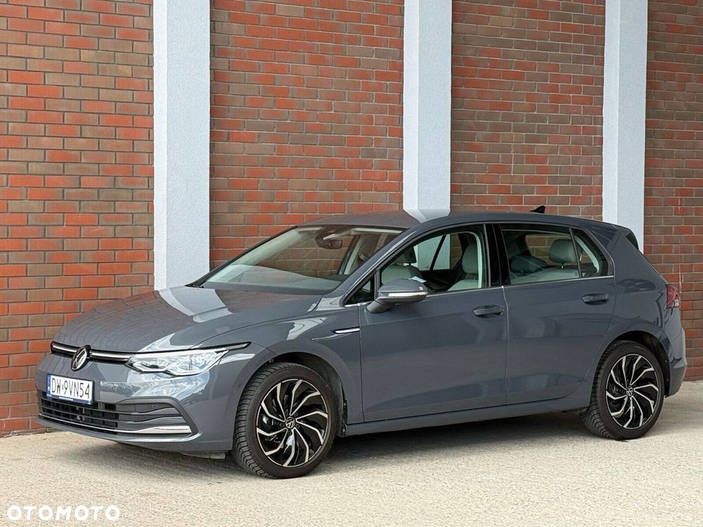 Volkswagen Golf 1.5 eTSI EVO Style DSG - 1