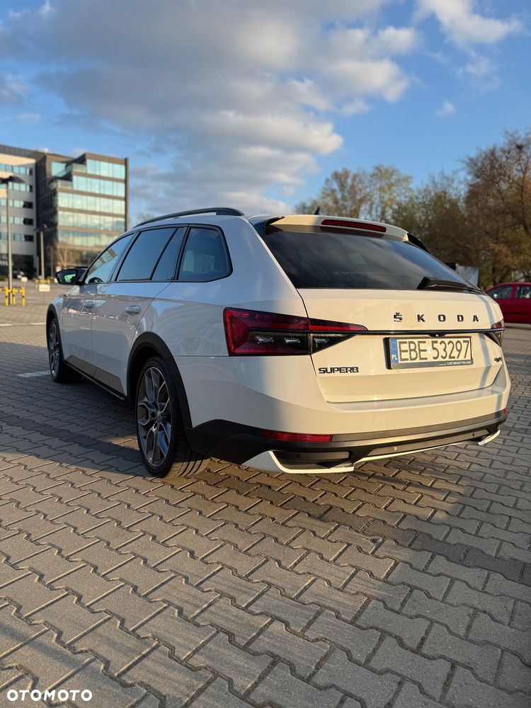Skoda Superb 2.0 TSI 4x4 Scout DSG - 7