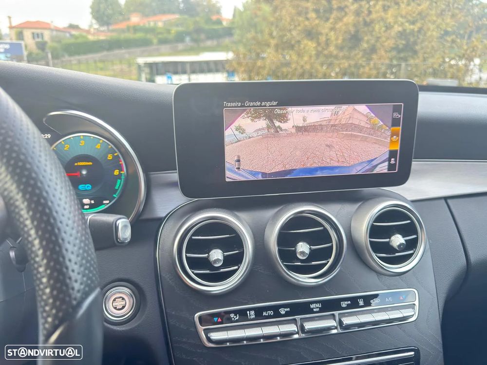 Mercedes-Benz C 300 de AMG Line - 4