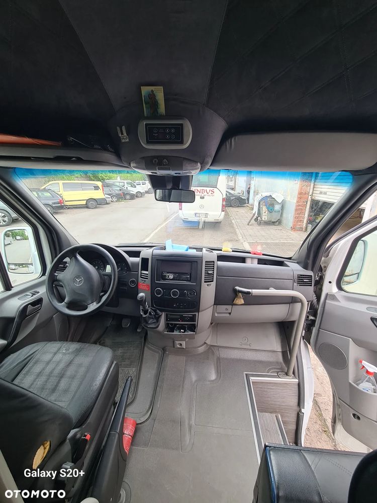 Mercedes-Benz Sprinter - 8