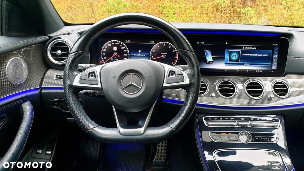 Mercedes-Benz Klasa E 200 9G-TRONIC AMG Line - 34