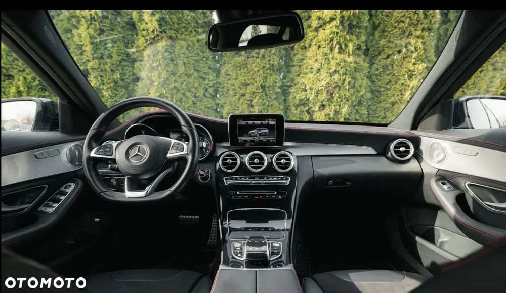 Mercedes-Benz Klasa C AMG 43 4-Matic - 11