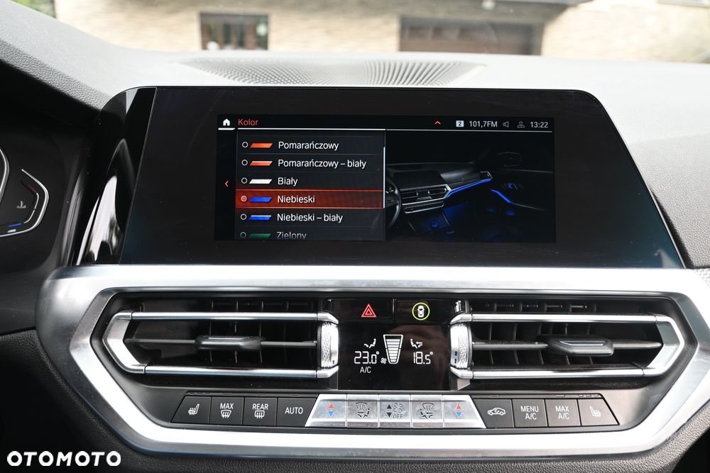 BMW Seria 3 320d xDrive Edition M Sport Shadow - 33