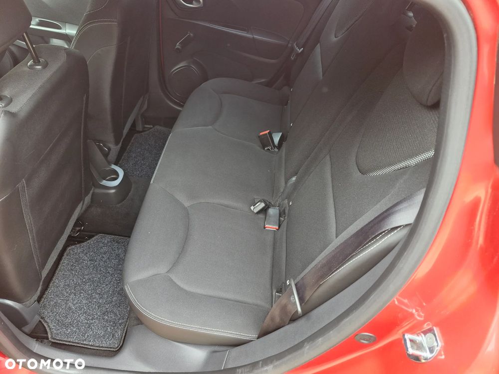 Renault Clio 1.2 16V 75 Life - 9