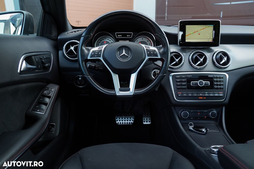 Mercedes-Benz GLA 220 d 4MATIC 7G-DCT AMG Line - 23