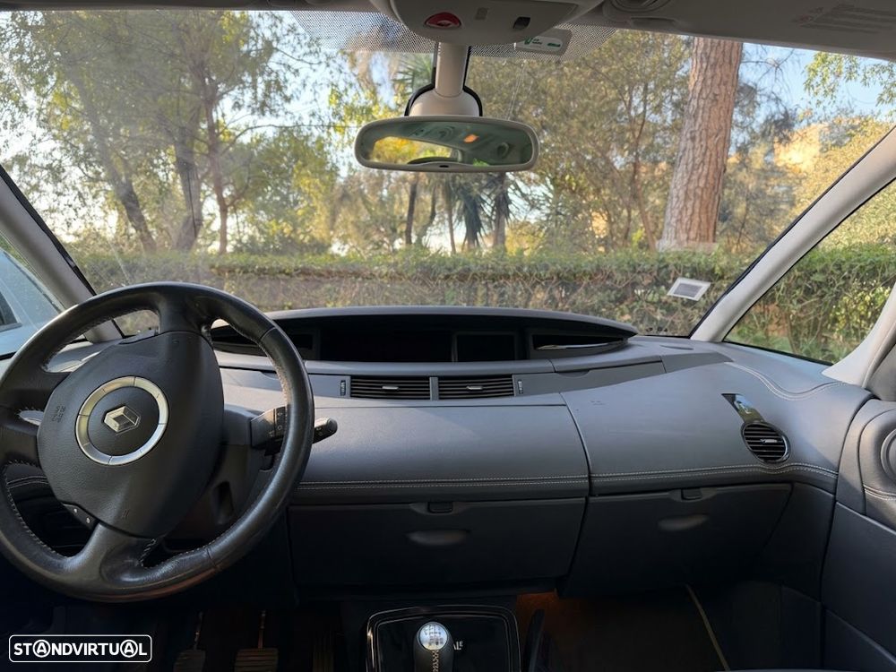 Renault Espace 2.0 dCi Initiale - 12