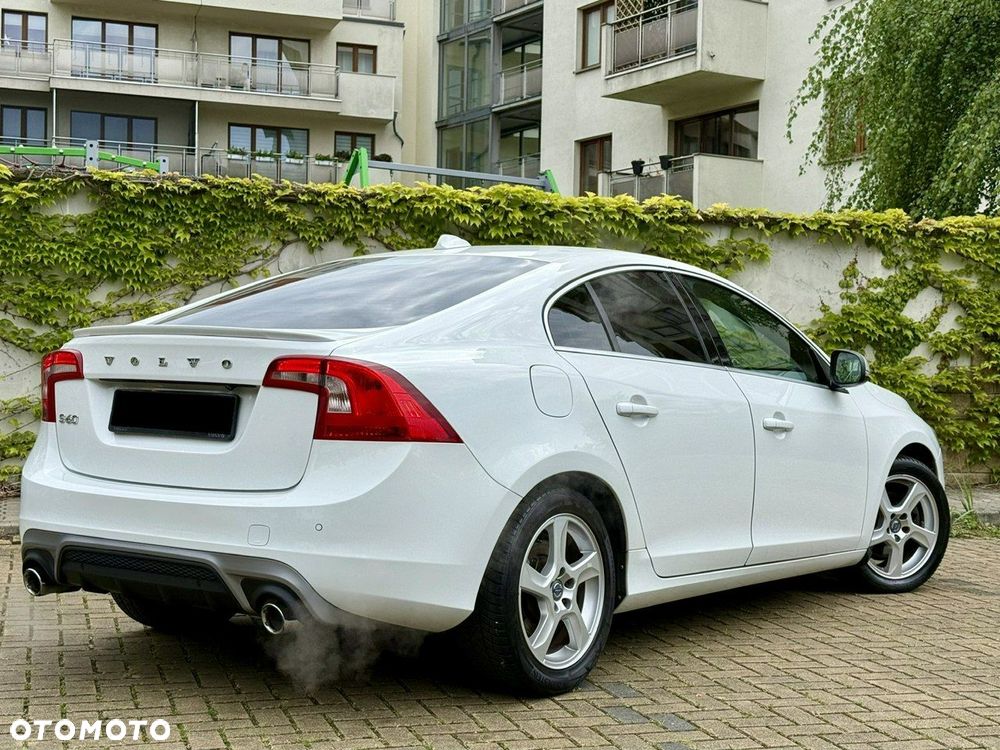 Volvo S60 - 4