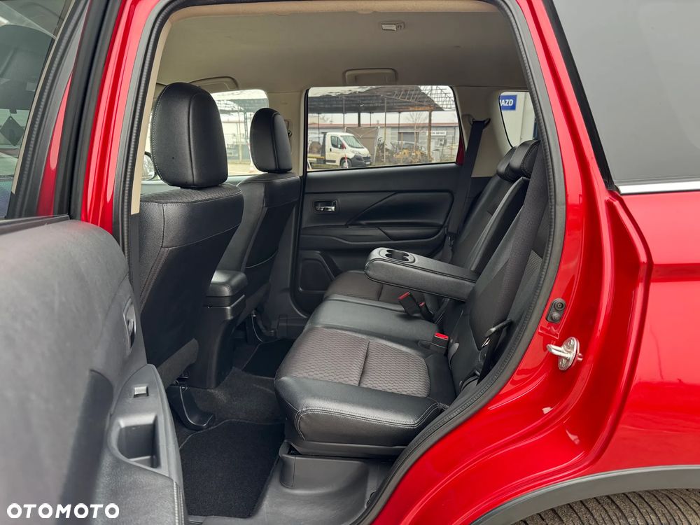 Mitsubishi Outlander 2.2 DI-D 4WD Automatik Intense - 5