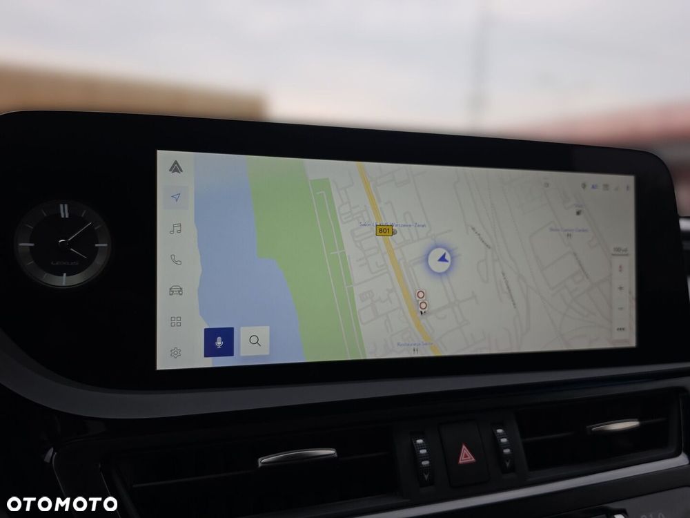 Lexus ES 300h Business Edition - 20