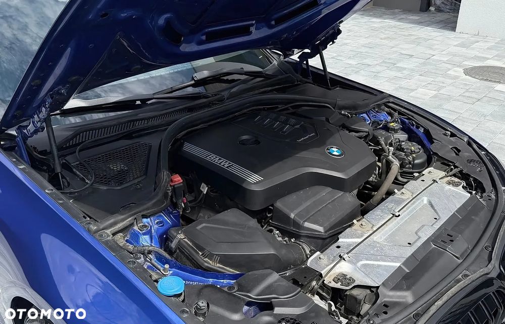 BMW Seria 3 330i xDrive Edition M Sport Shadow - 16