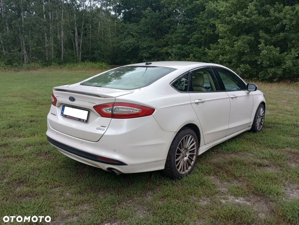 Ford Fusion - 5