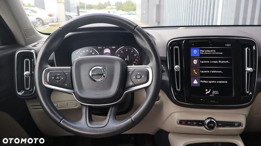 Volvo XC 40 T3 Momentum - 11