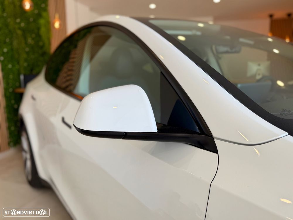 Tesla Model Y Standard - 3