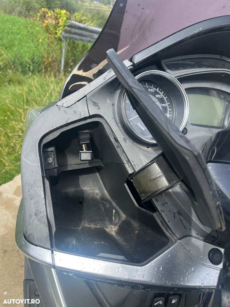 Piaggio X10 500 - 8