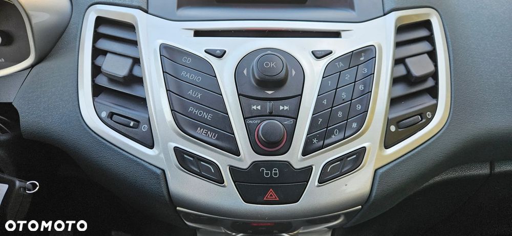 Ford Fiesta 1.25 Titanium EU5 - 18