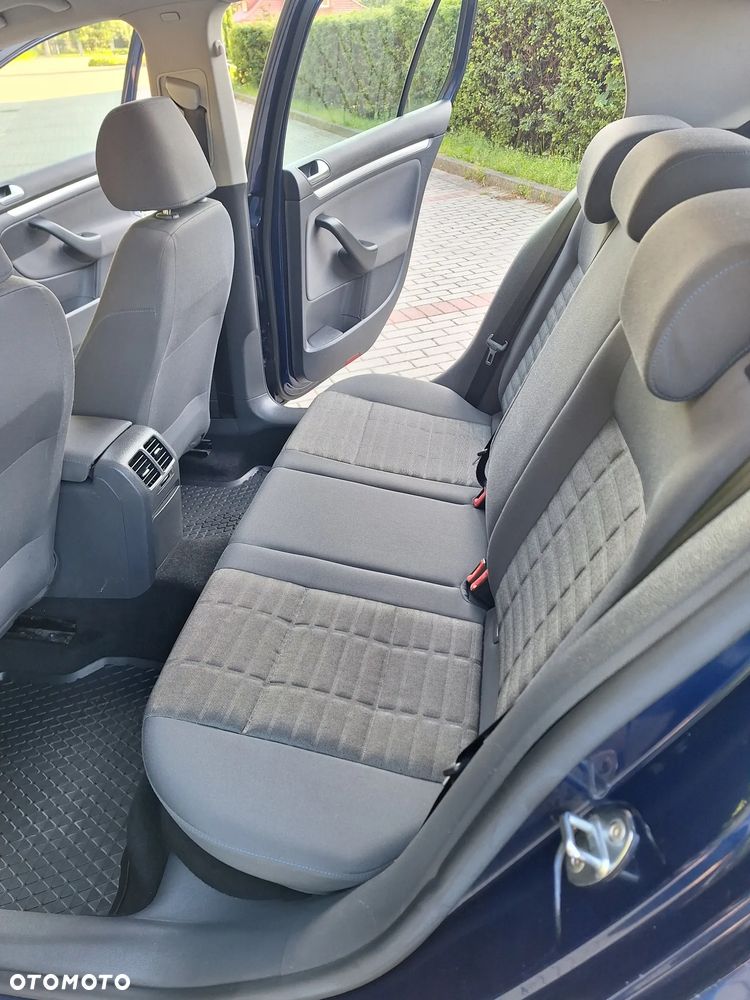 Volkswagen Golf 1.6 Tour Edition - 32
