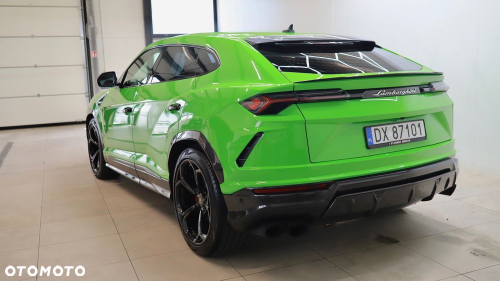 Lamborghini Urus Standard - 7