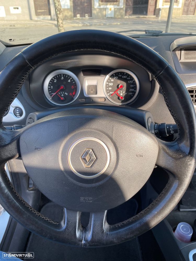 Renault Clio 1.5 dCi Confort - 9