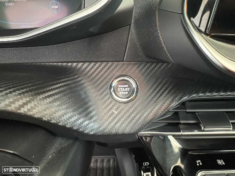 Peugeot 208 1.2 PureTech Allure Pack EAT8 - 18