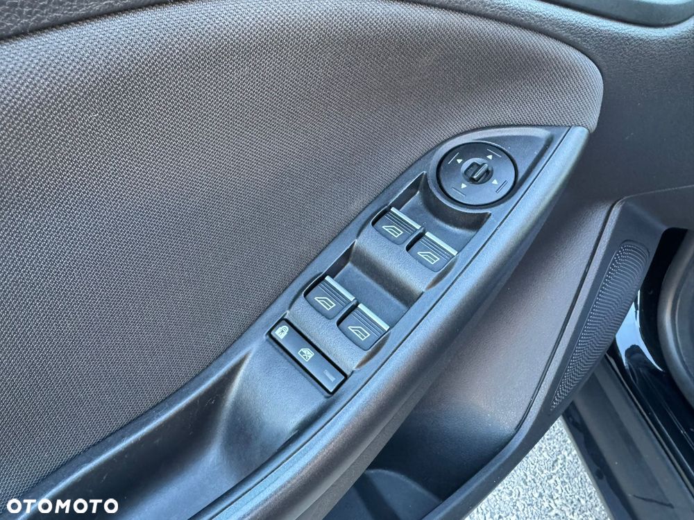Ford Focus - 18