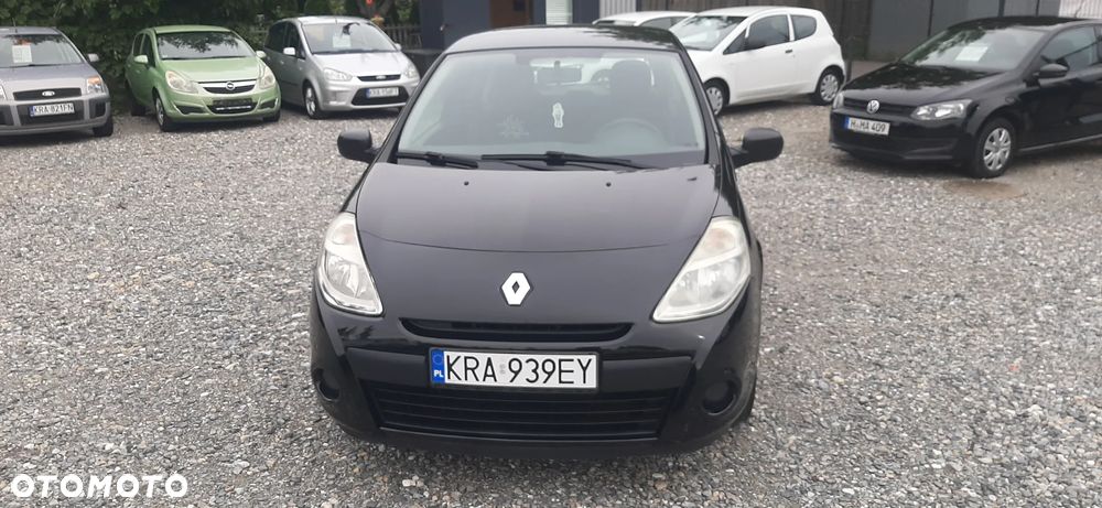 Renault Clio - 22