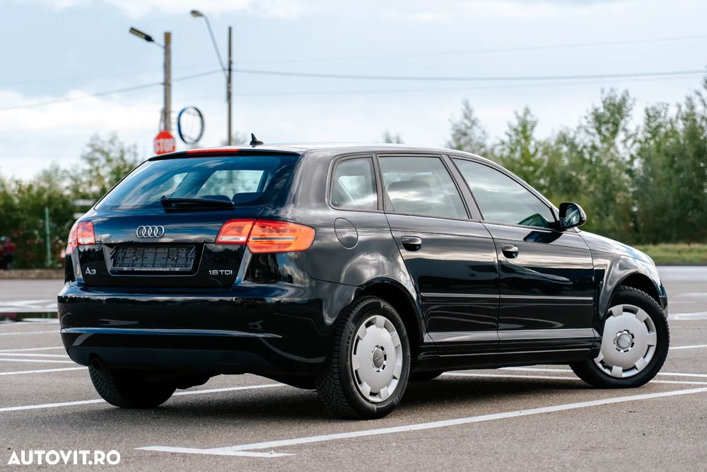 Audi A3 Sportback - 3