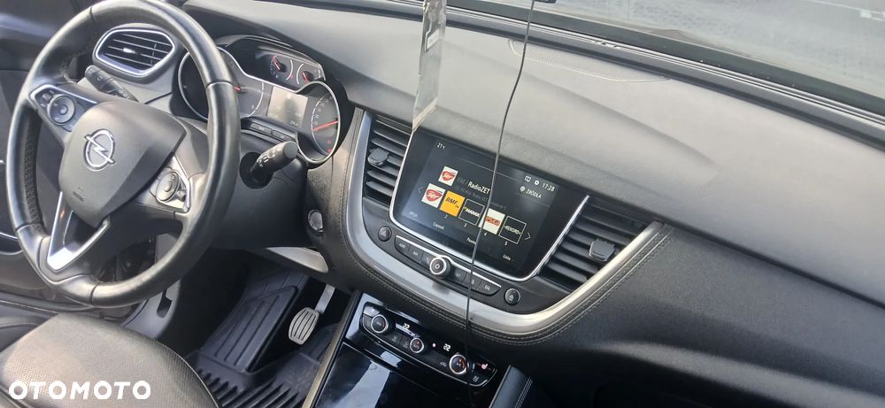 Opel Grandland X 1.5 CDTI Design&Tech S&S - 10