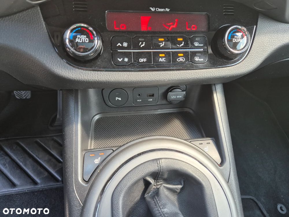 Kia Sportage 1.7 CRDI 2WD Vision - 17