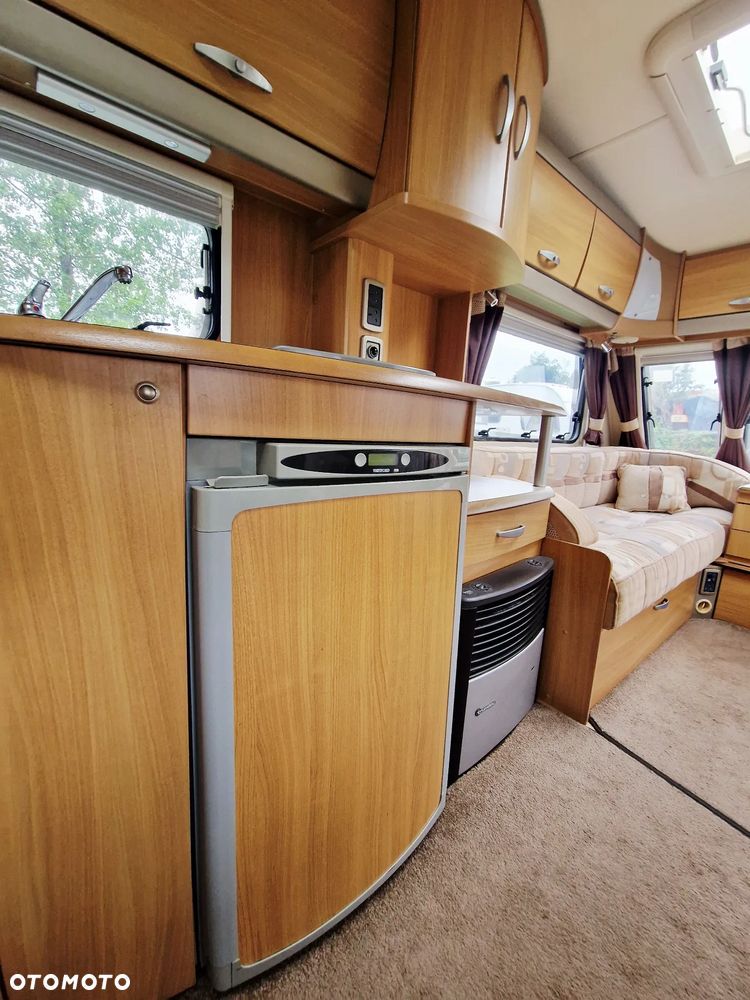 SWIFT CONQUEROR  2010 MoveR SoLaR PrzeDSionEK  AkumlatoR - 18