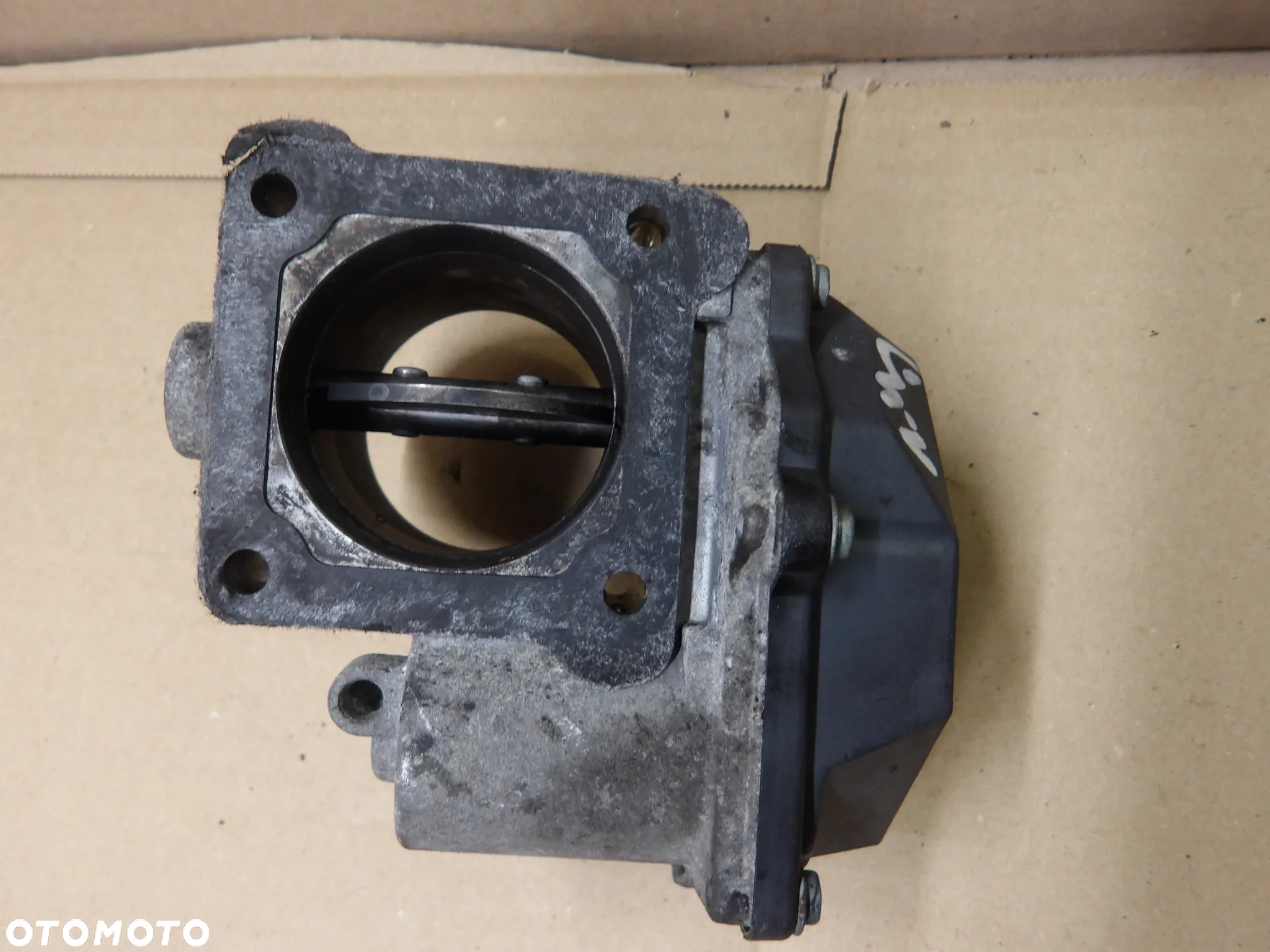 KIA VENGA 5D 09-14 1.4 CRDI PRZEPUSTNICA 35100-2A900 - 2