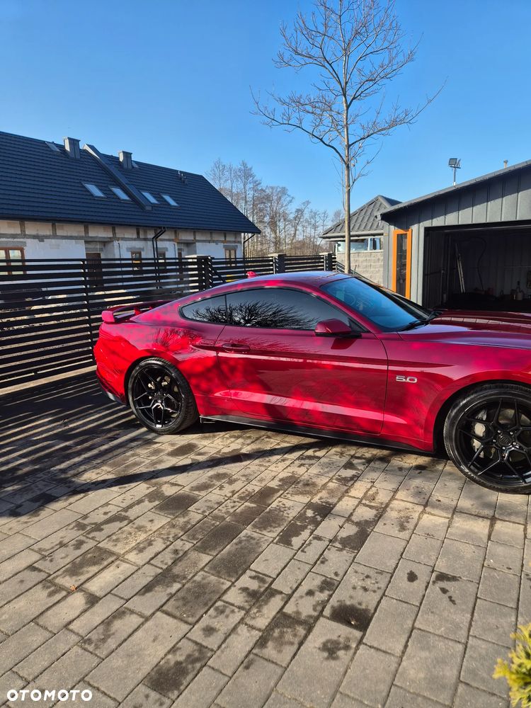 Ford Mustang - 6